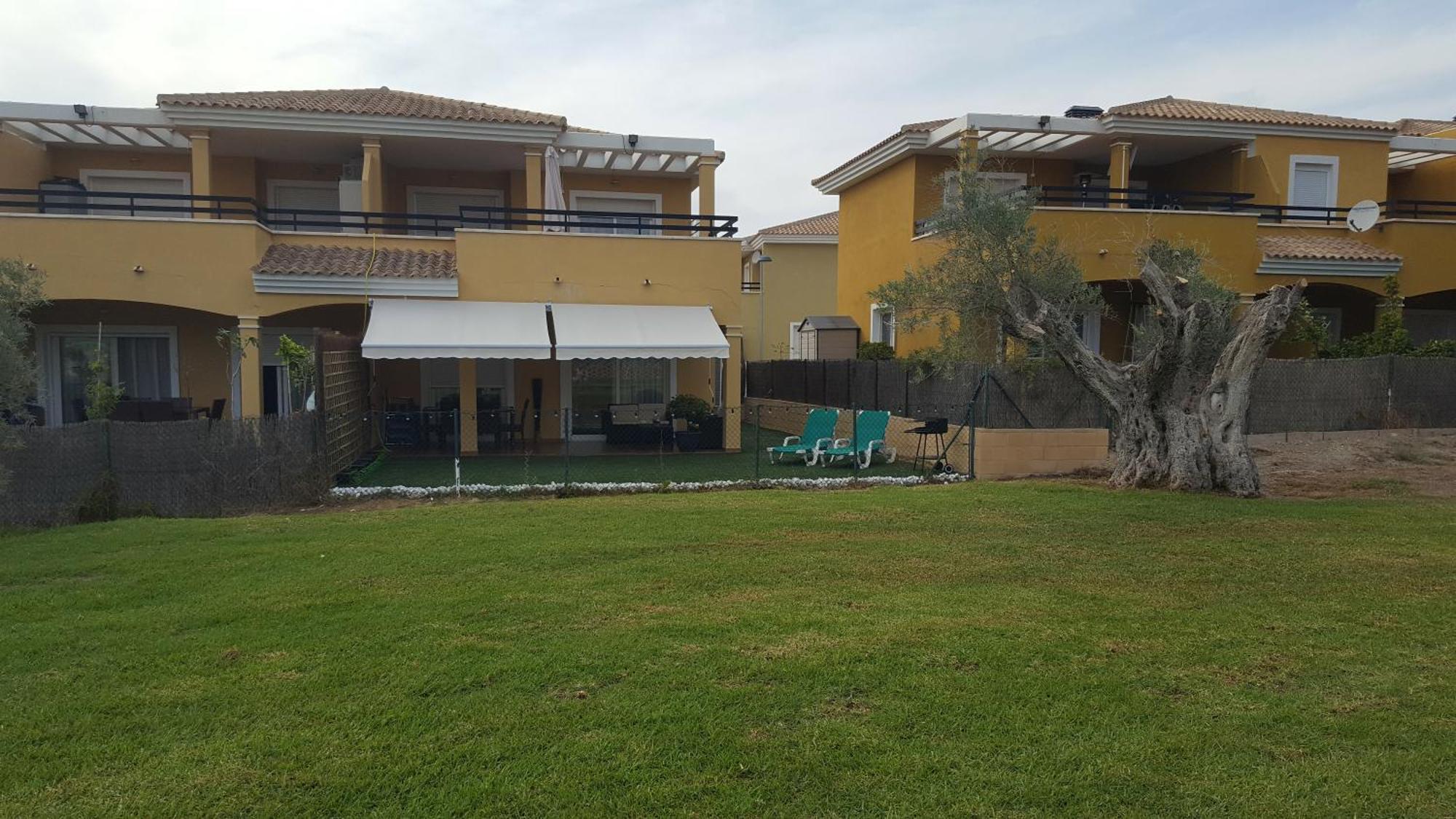 Chalet Bonalba Golf Alicante Exterior photo