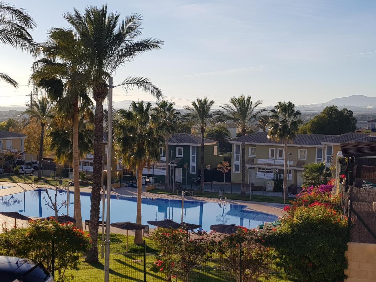 Chalet Bonalba Golf Alicante Exterior photo